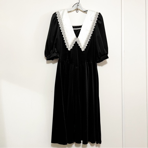 Vintage Dresses & Skirts - Vintage Collared Velvet 80s Party Dress L